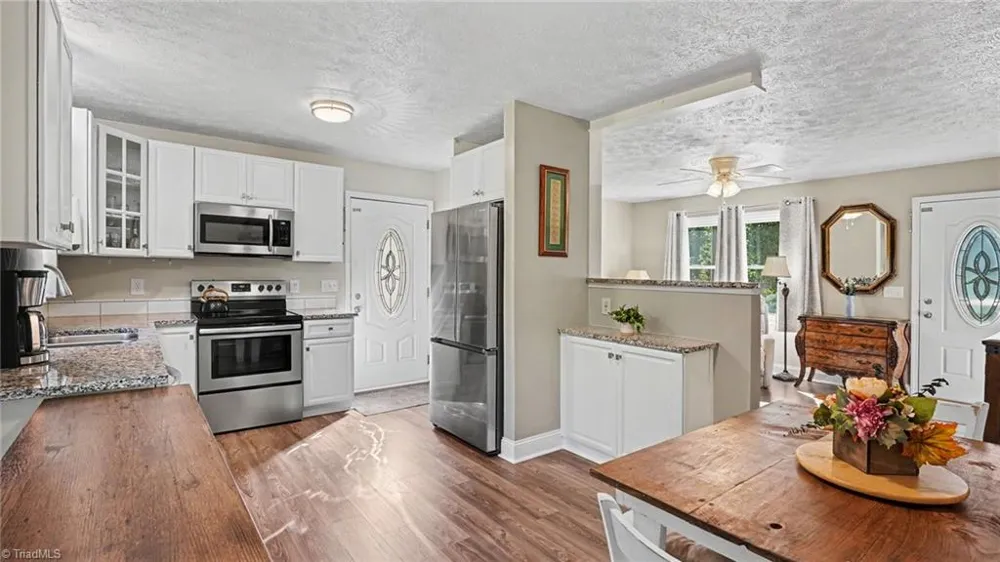 162 Oak Ridge Place Mount Airy, NC 27030