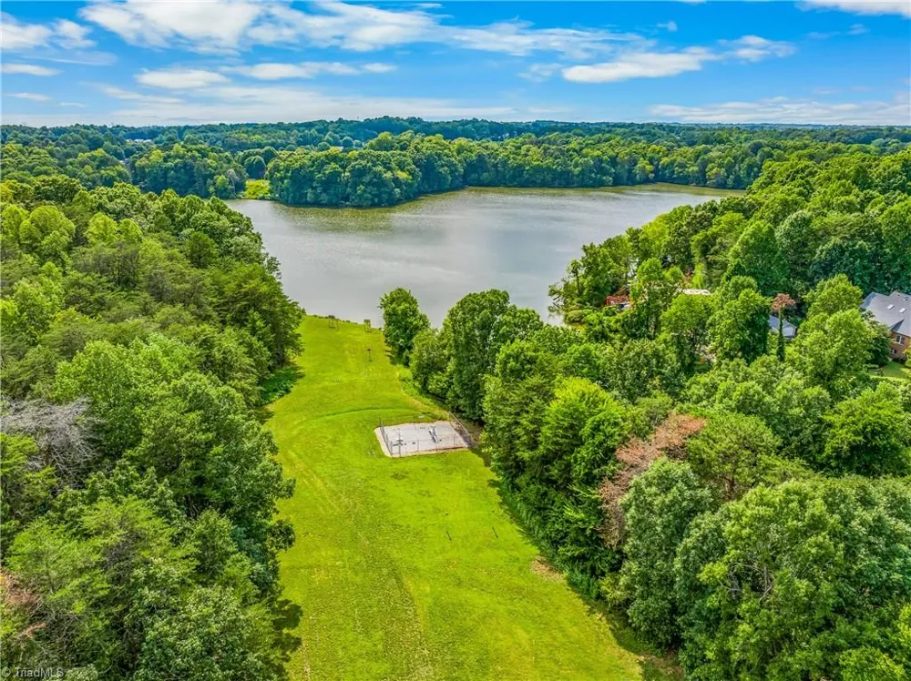 1401 Whites Mill Road High Point, NC 27265