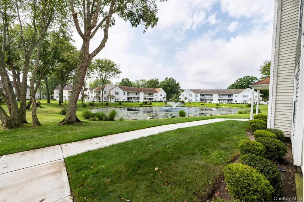 69 Fairview Circle Middle Island, NY 11953