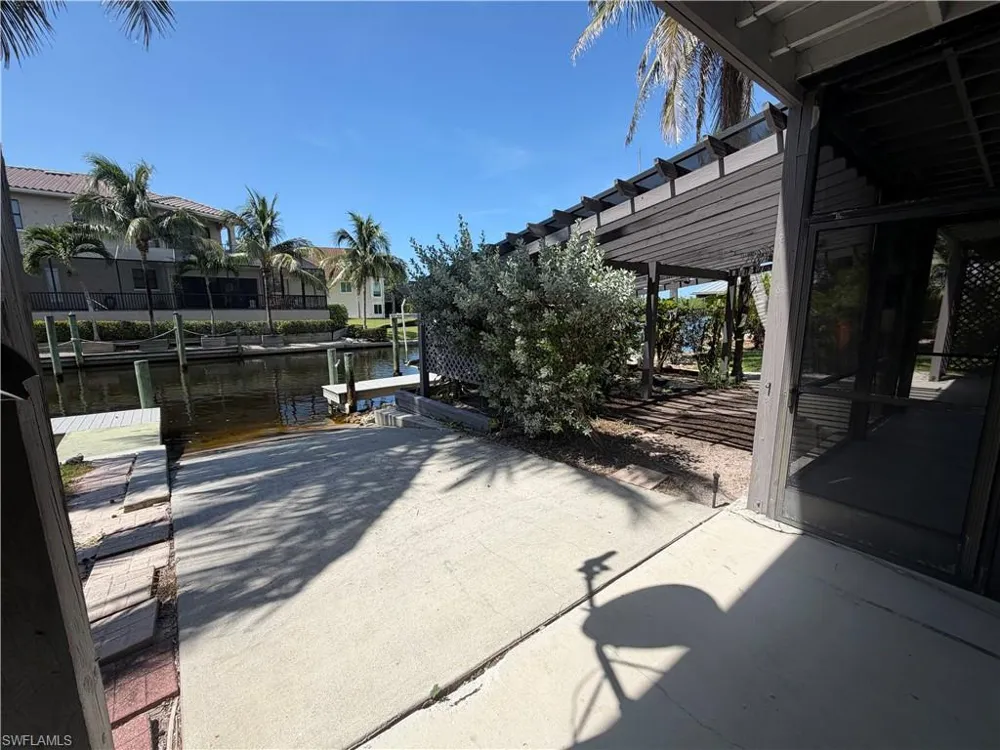 27189 Gasparilla Drive Bonita Springs, FL 34135