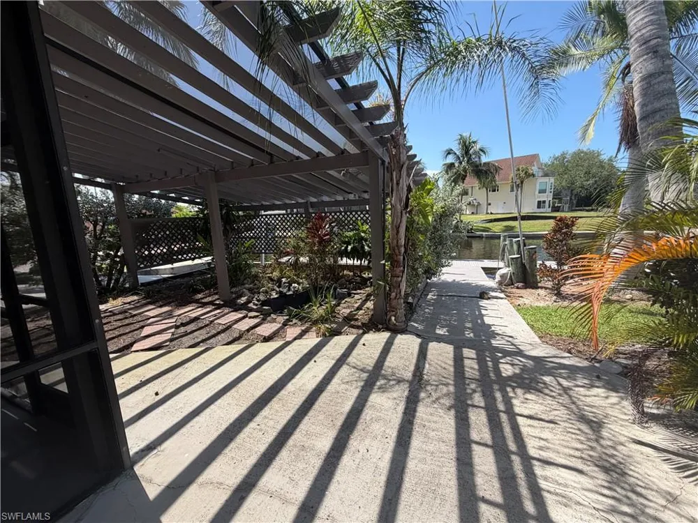 27189 Gasparilla Drive Bonita Springs, FL 34135