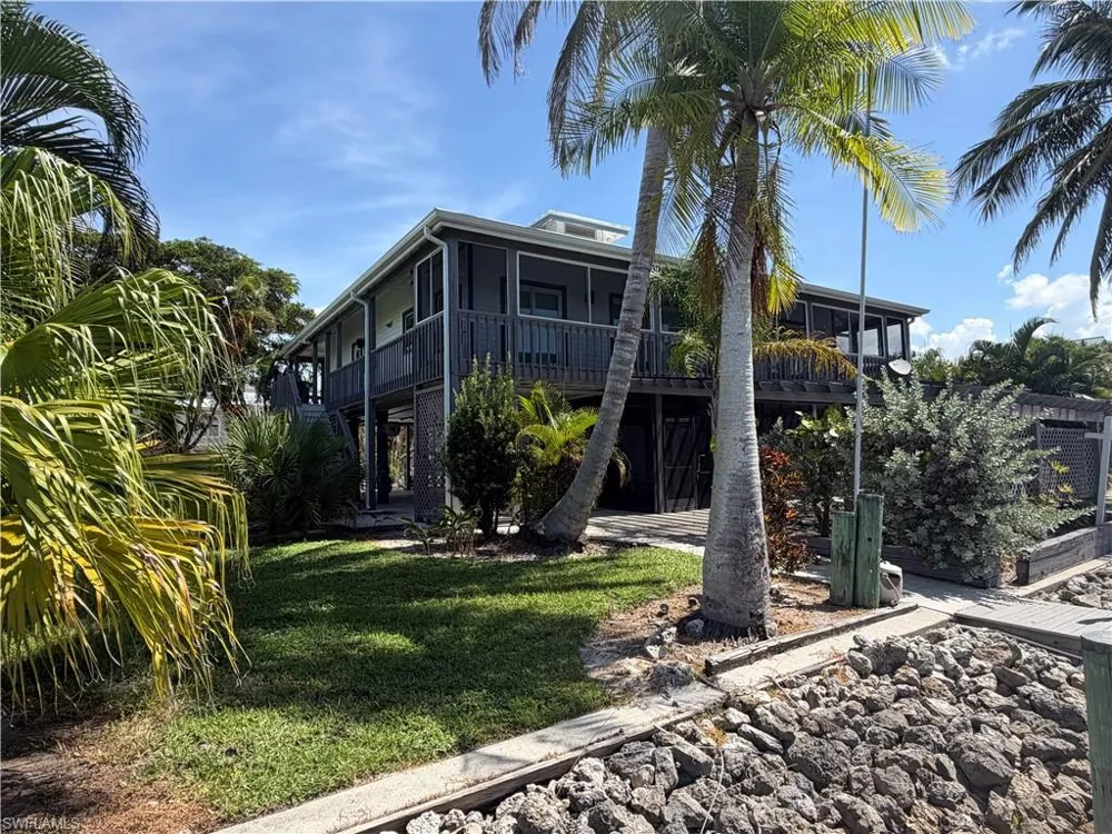 27189 Gasparilla Drive Bonita Springs, FL 34135
