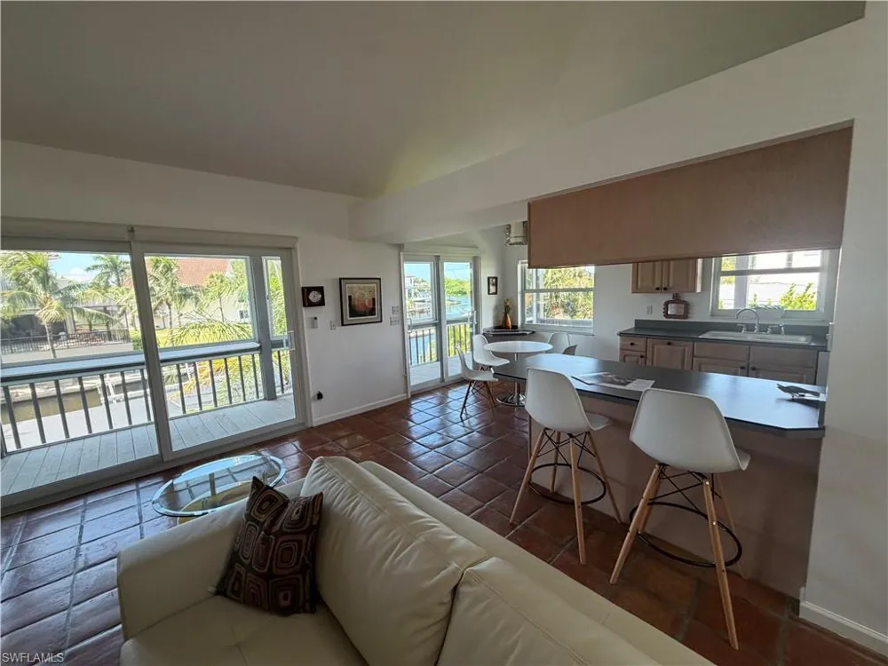 27189 Gasparilla Drive Bonita Springs, FL 34135