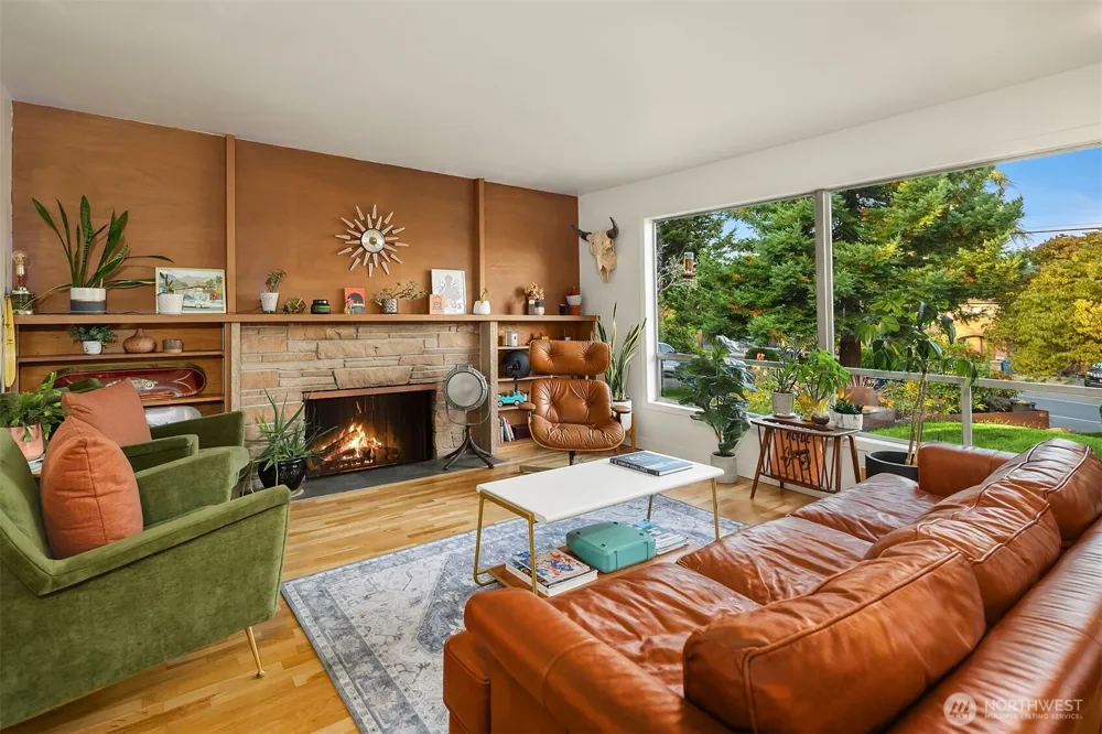 10619 Sand Point Way NE Seattle, WA 98125