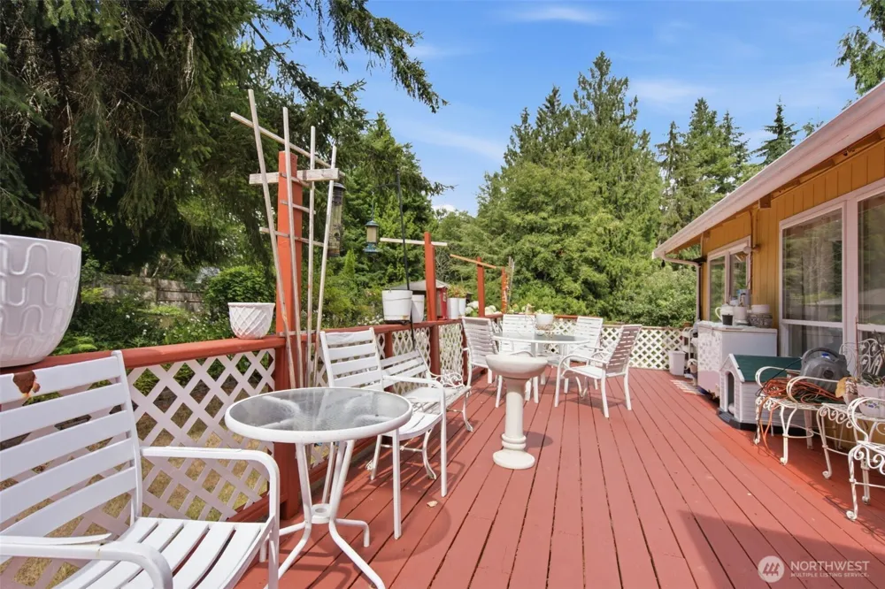 6839 E FILLMORE STREET Port Orchard, WA 98366