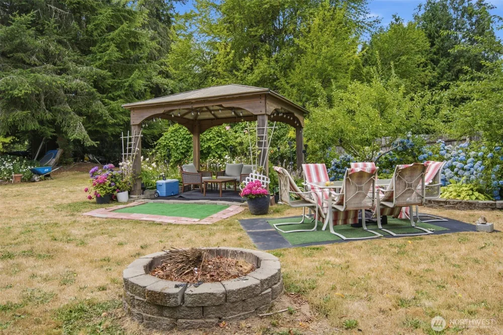 6839 E FILLMORE STREET Port Orchard, WA 98366