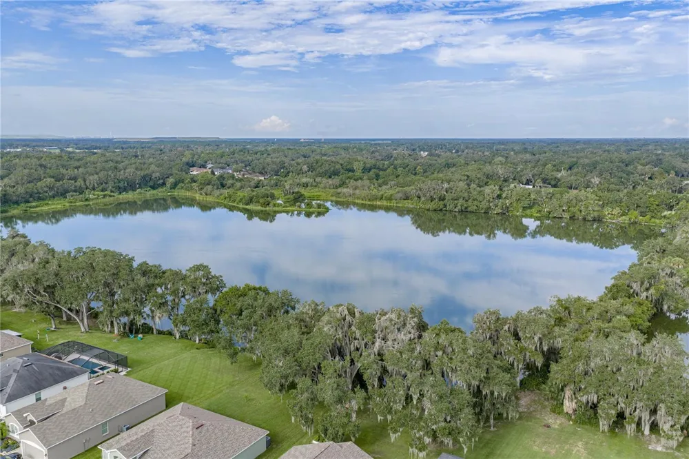 4505 FAIRWAY OAKS DRIVE Mulberry, FL 33860
