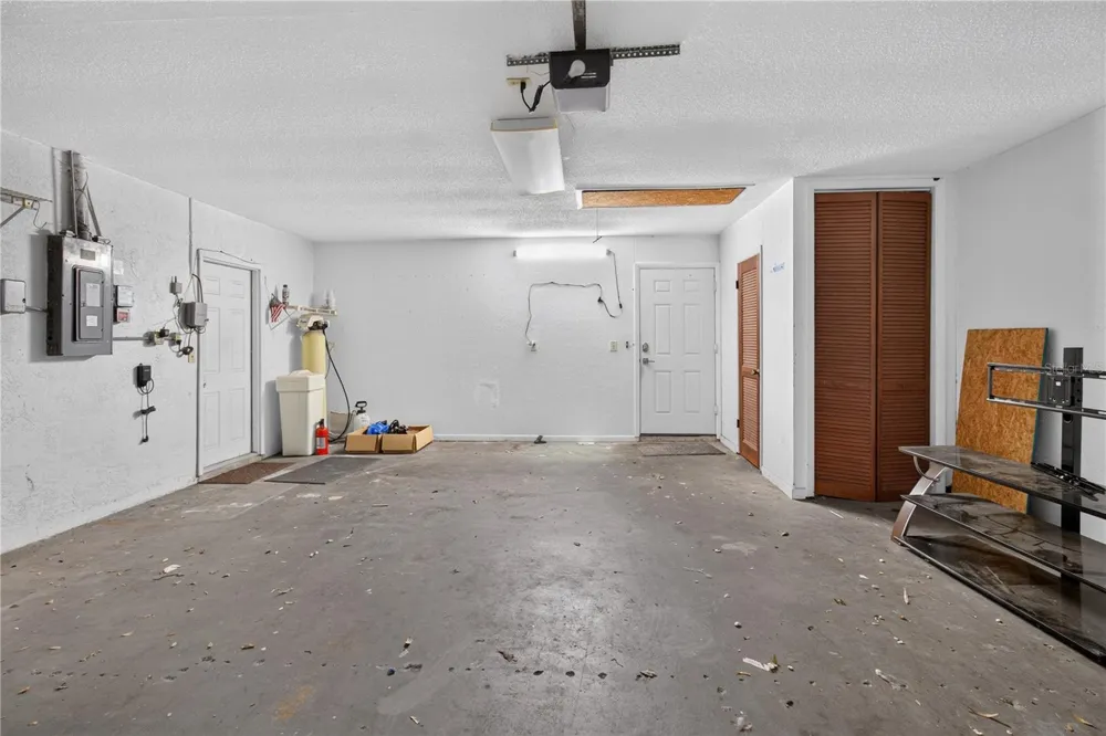 10 LINDEN LANE Palm Harbor, FL 34683