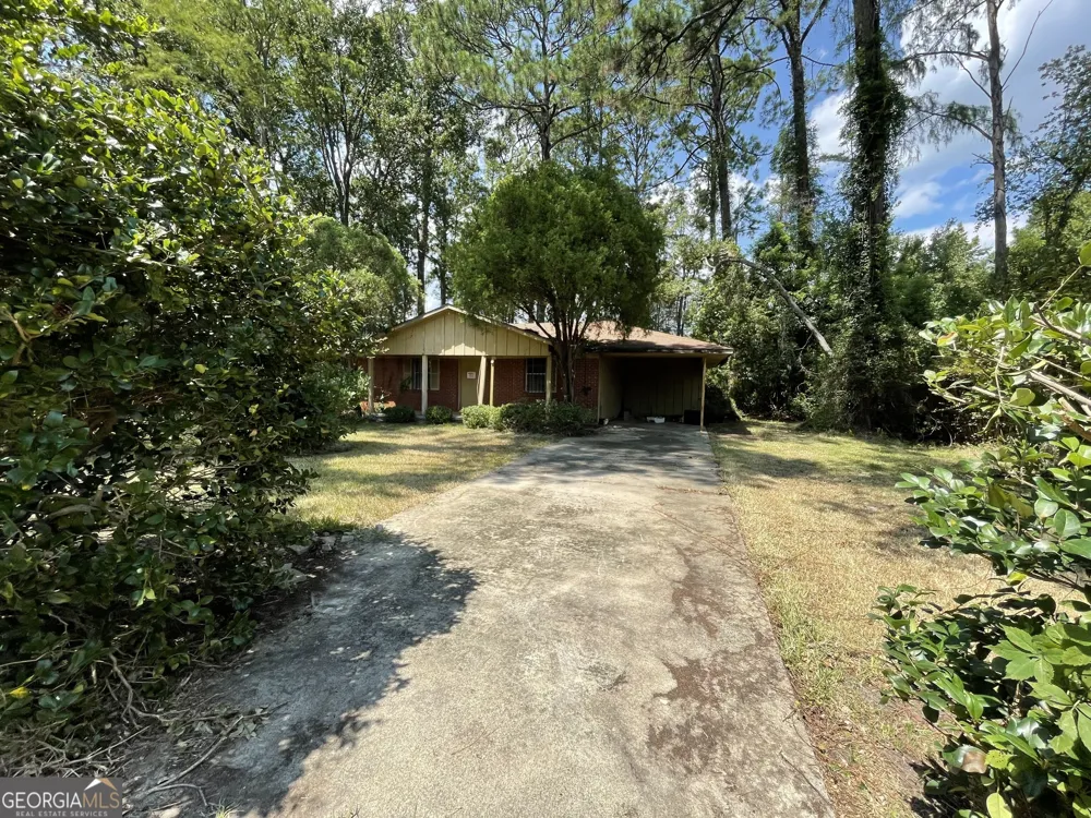 223 Suburban DR Brunswick, GA 31520
