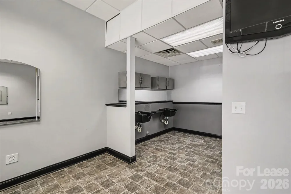 1620 S Martin Luther King Jr Avenue #107 Salisbury, NC 28144