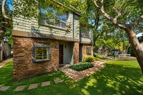 7122 Wood Hollow Drive #71