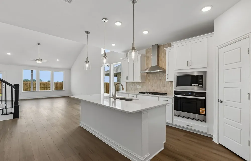 1216 Graydon Street Aubrey, TX 76227
