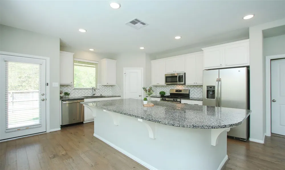 177 Emory Birch Drive Montgomery, TX 77316