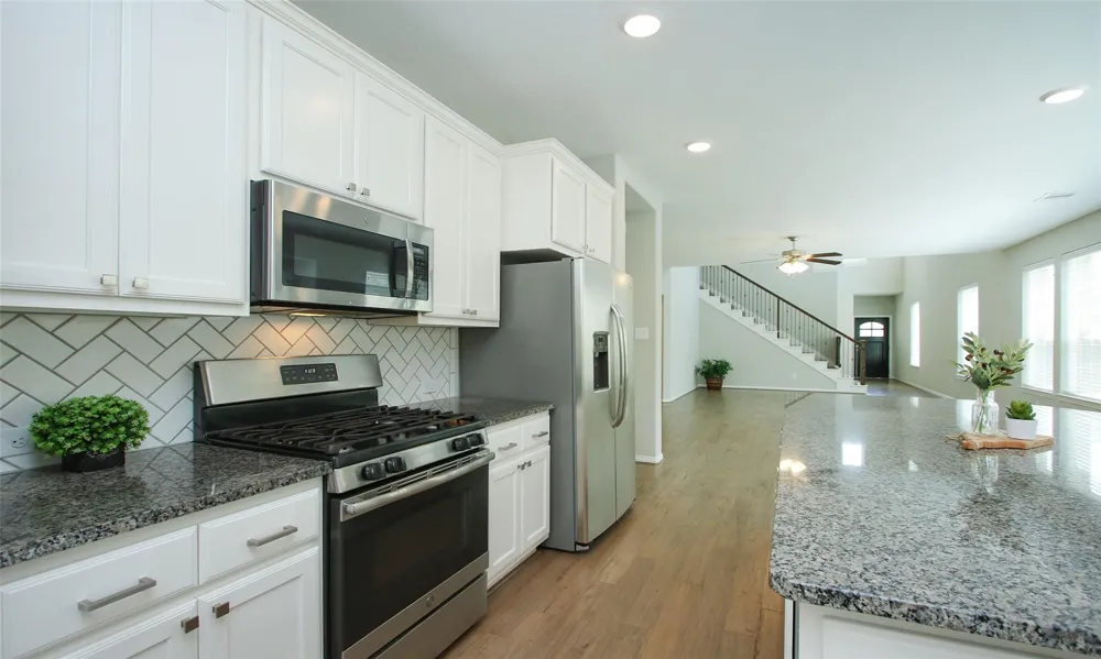 177 Emory Birch Drive Montgomery, TX 77316