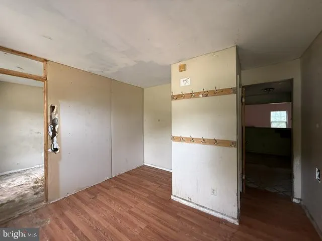 37 ASHLAND AVENUE Sicklerville, NJ 08081