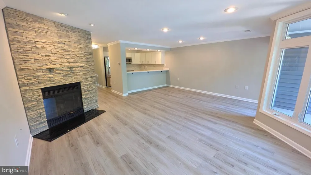 1144 LAKE HERON DRIVE #2B Annapolis, MD 21403