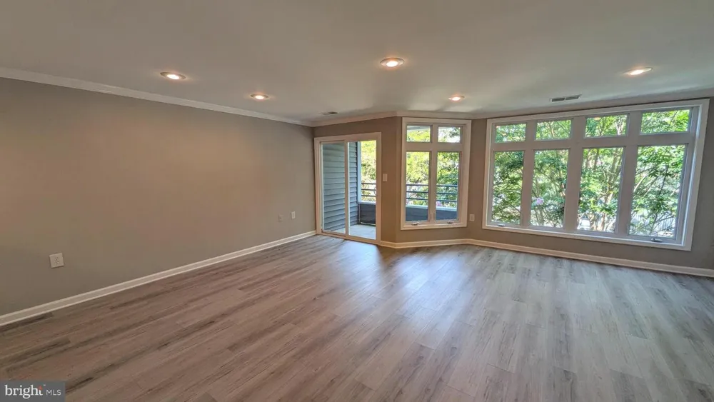 1144 LAKE HERON DRIVE #2B Annapolis, MD 21403