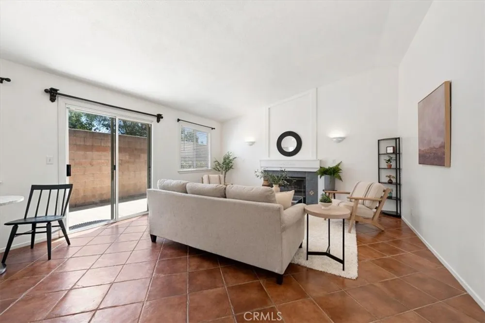 2240 Hanover Way Santa Maria, CA 93458