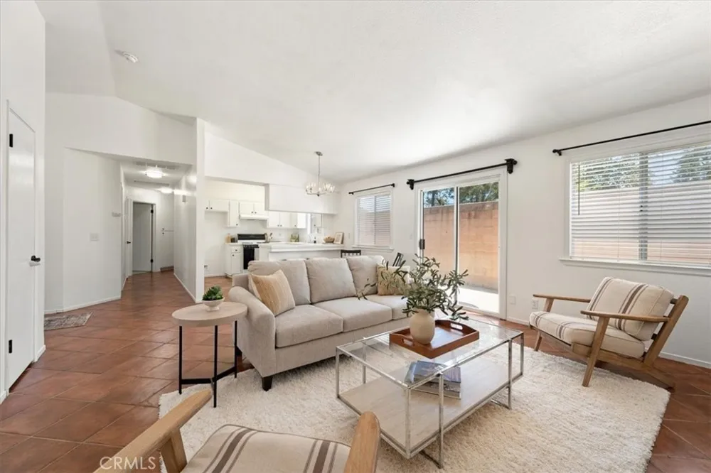 2240 Hanover Way Santa Maria, CA 93458