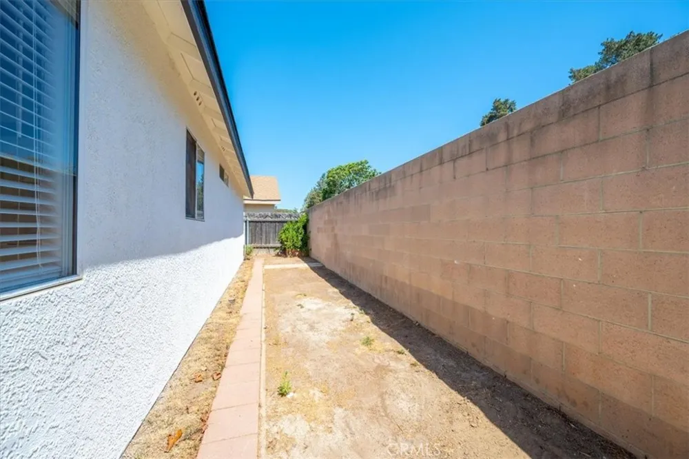 2240 Hanover Way Santa Maria, CA 93458
