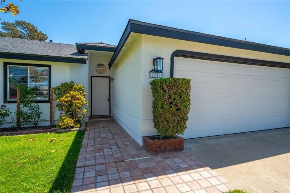 2240 Hanover Way Santa Maria, CA 93458