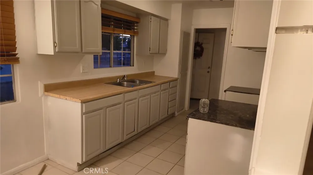 21608 Ottawa Apple Valley, CA 92308