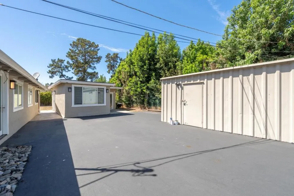 27550 Schulte Road Carmel, CA 93923
