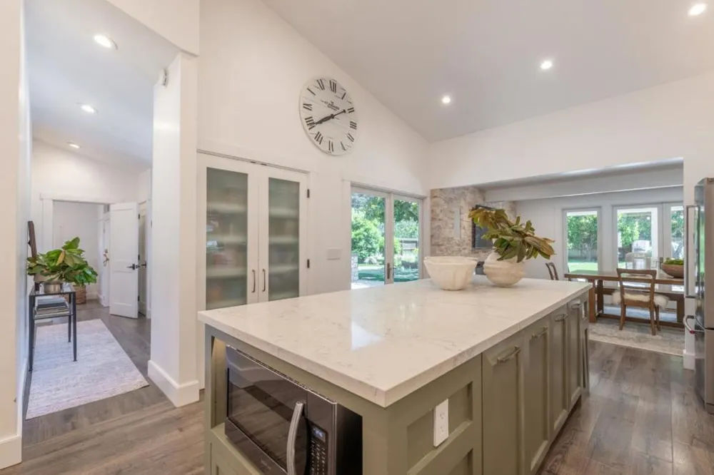 27550 Schulte Road Carmel, CA 93923