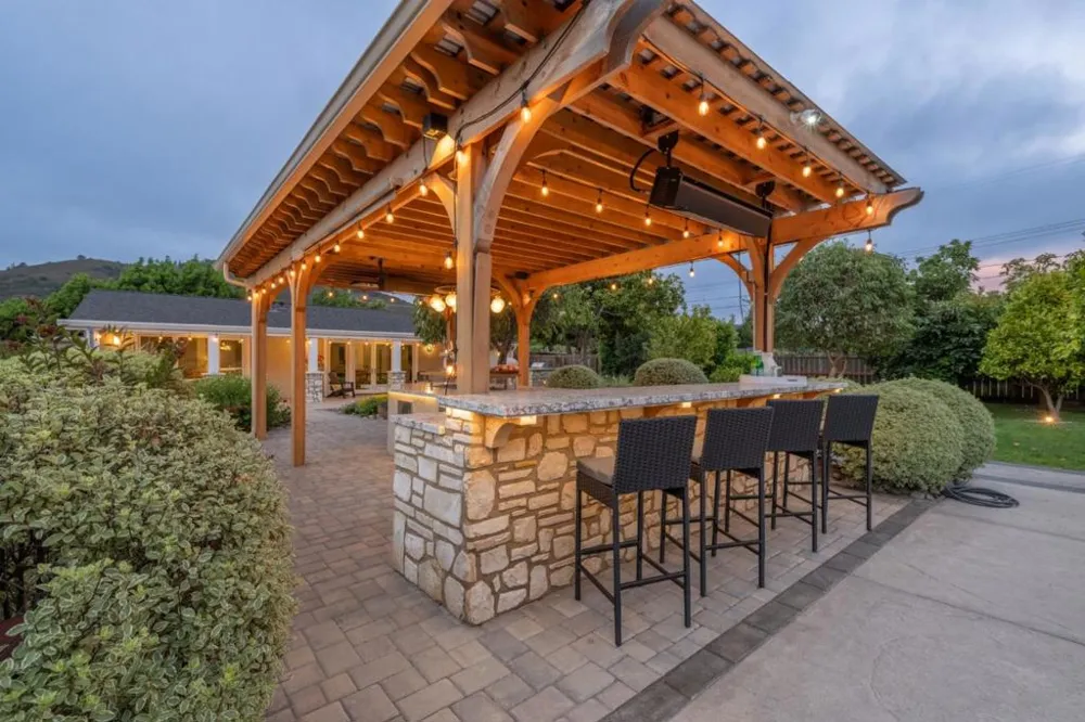 27550 Schulte Road Carmel, CA 93923