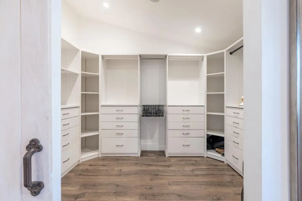 27550 Schulte Road Carmel, CA 93923