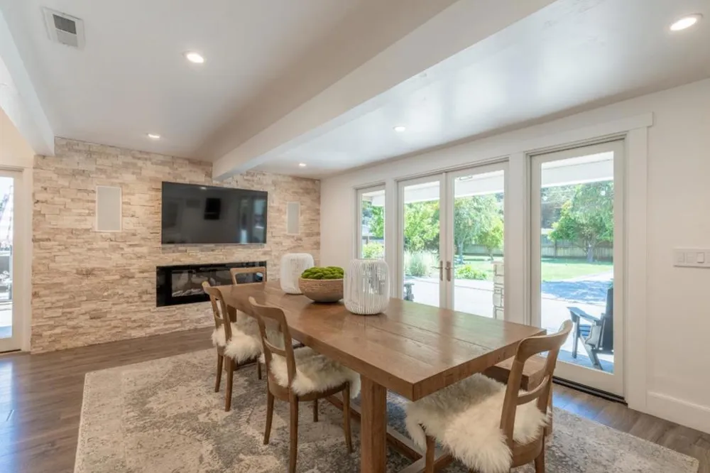 27550 Schulte Road Carmel, CA 93923