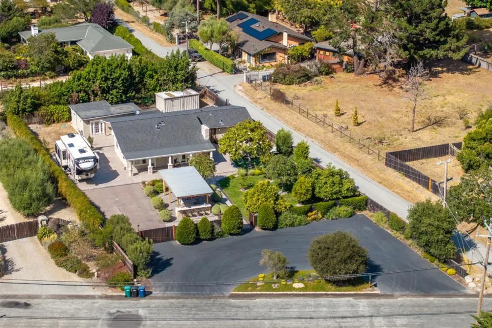 27550 Schulte Road Carmel, CA 93923