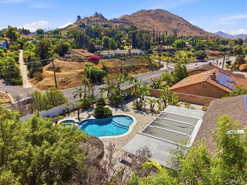 23044 Grand Terrace Grand Terrace, CA 92313