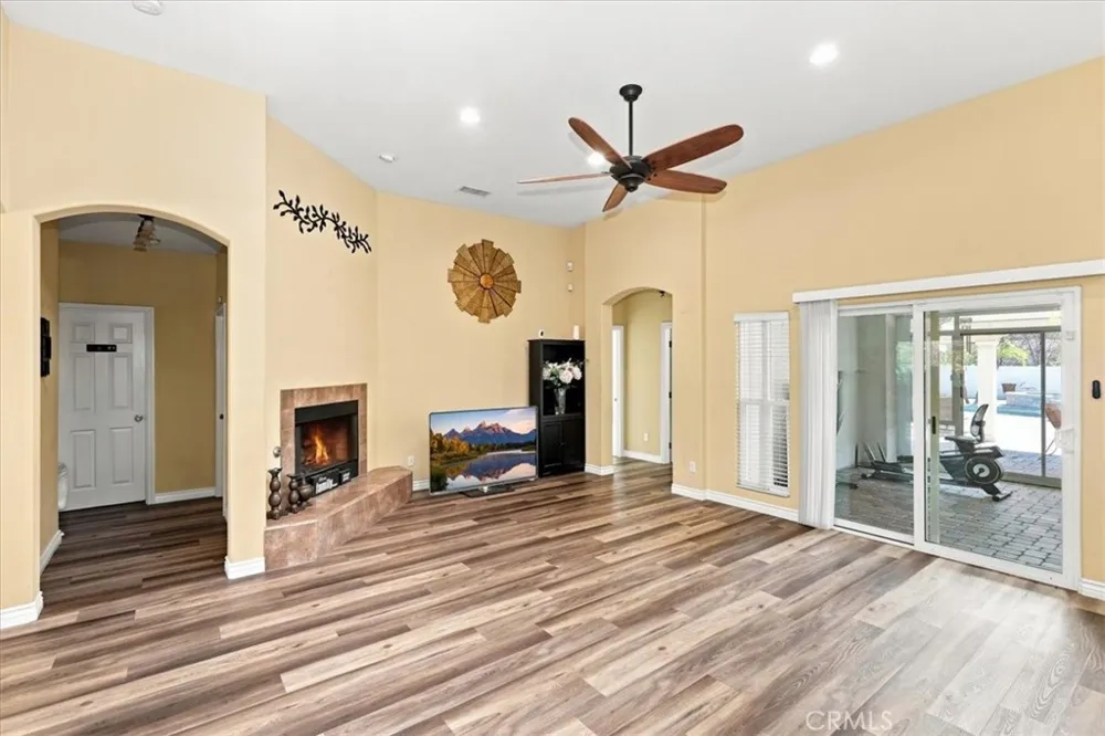 23044 Grand Terrace Grand Terrace, CA 92313