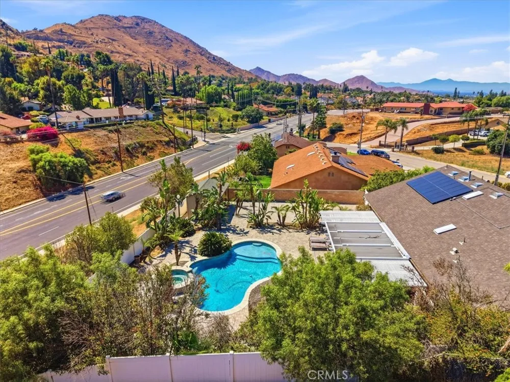 23044 Grand Terrace Grand Terrace, CA 92313