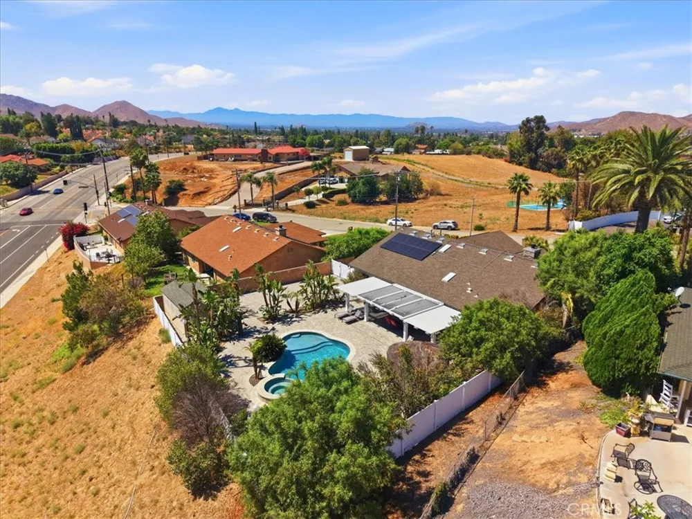 23044 Grand Terrace Grand Terrace, CA 92313
