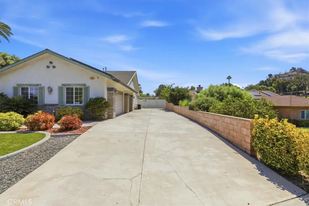 23044 Grand Terrace Grand Terrace, CA 92313