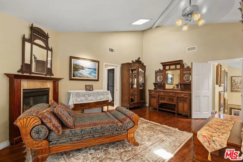 2353 W 230th Place Torrance, CA 90501