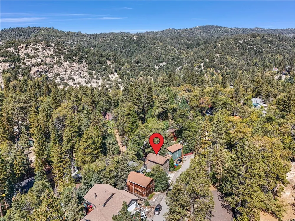 32794 Cougar Lane Arrowbear, CA 92382