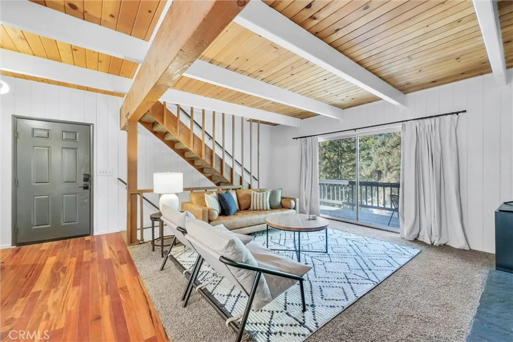 32794 Cougar Lane Arrowbear, CA 92382