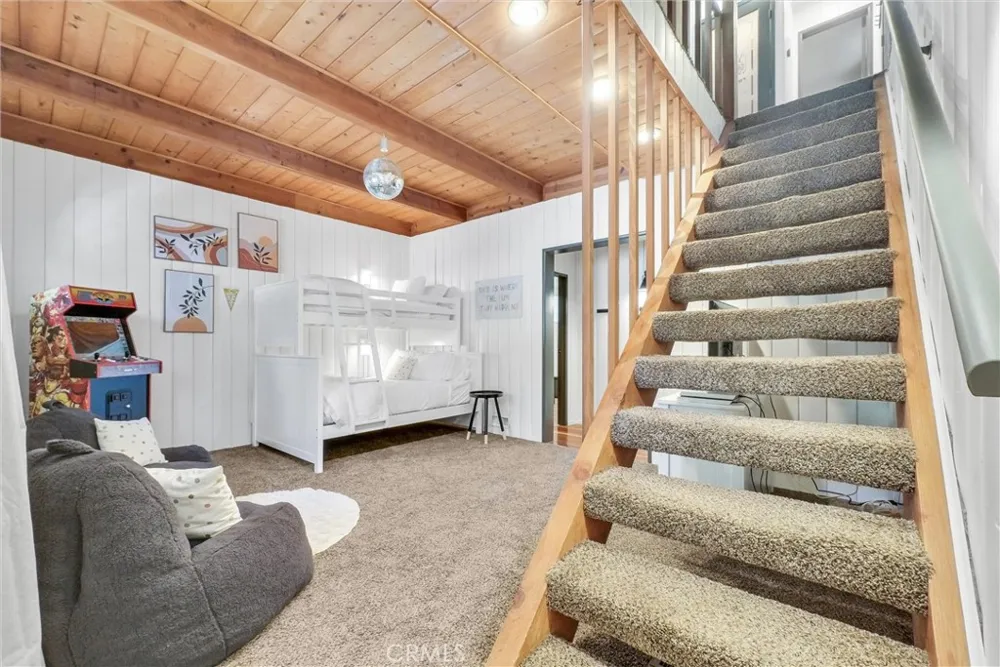 32794 Cougar Lane Arrowbear, CA 92382