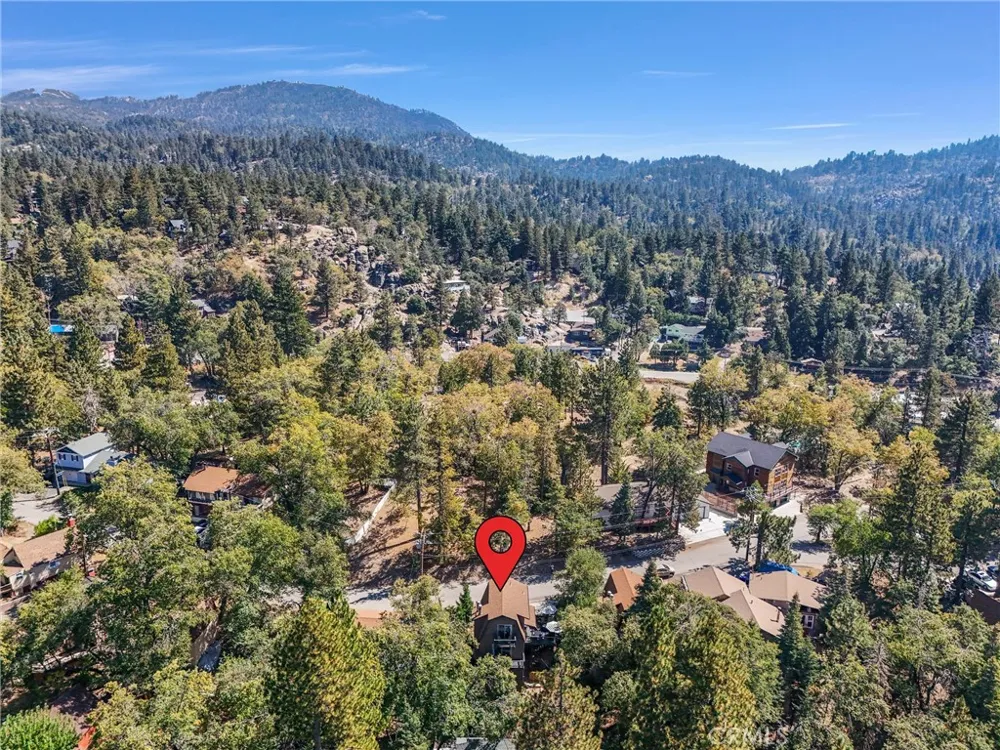 32794 Cougar Lane Arrowbear, CA 92382