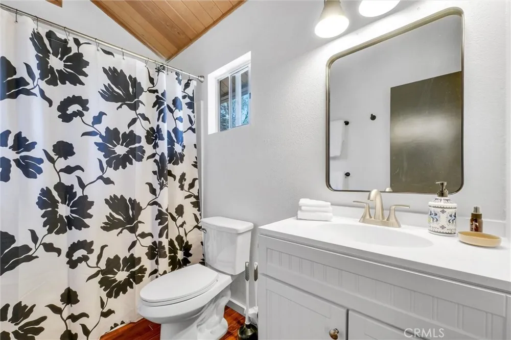 32794 Cougar Lane Arrowbear, CA 92382