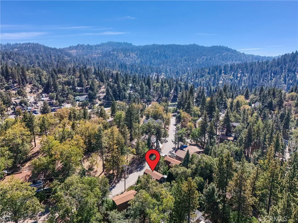 32794 Cougar Lane Arrowbear, CA 92382