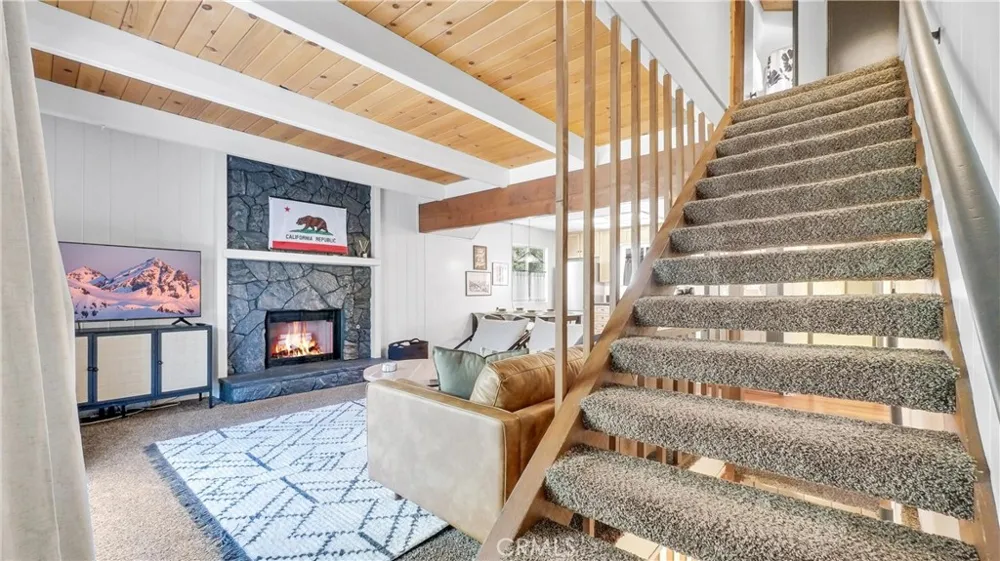 32794 Cougar Lane Arrowbear, CA 92382