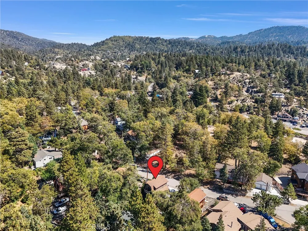 32794 Cougar Lane Arrowbear, CA 92382