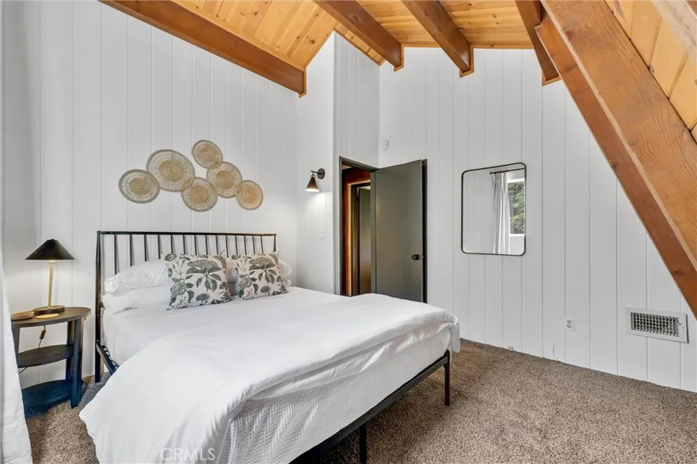 32794 Cougar Lane Arrowbear, CA 92382