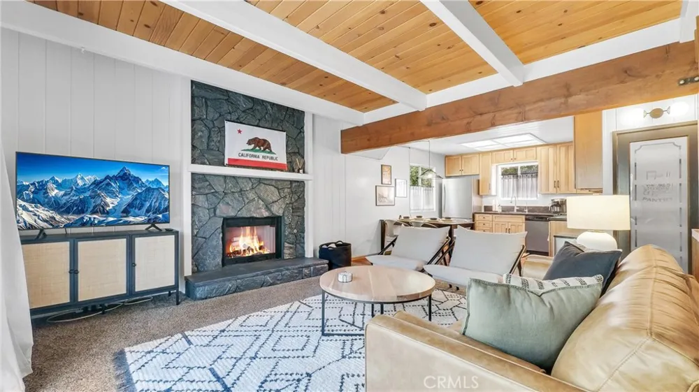 32794 Cougar Lane Arrowbear, CA 92382
