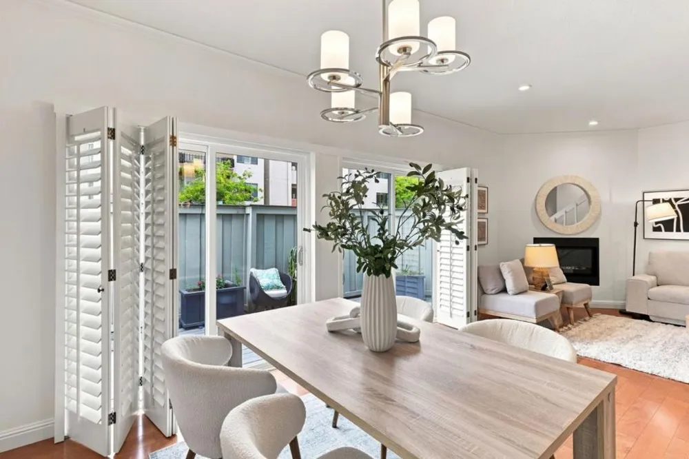 216 8th Avenue San Mateo, CA 94401