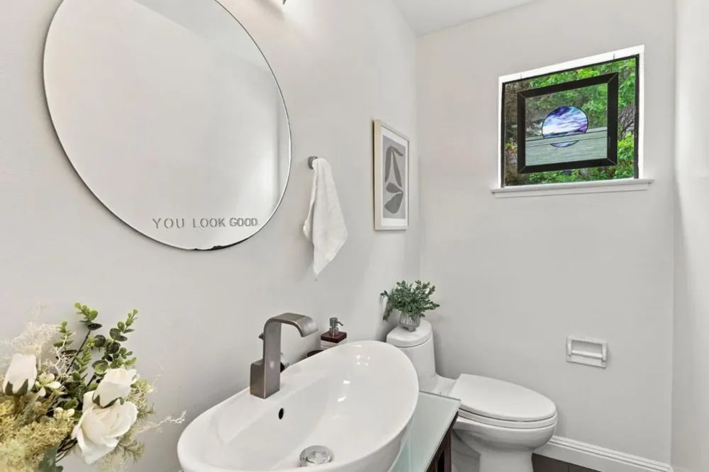 216 8th Avenue San Mateo, CA 94401